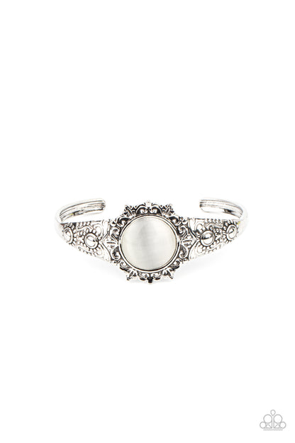 Paparazzi Extravagantly Enchanting White Cuff Bracelet - P9RE-WTXX-169XX