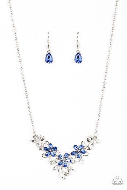 Paparazzi Floral Fashion Show Blue Short Necklace - P2RE-BLXX-372XX