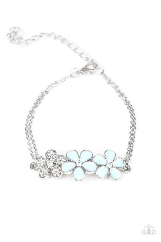 Paparazzi Flowering Fiji Blue Clasp Bracelet - P9WH-BLXX-166YF