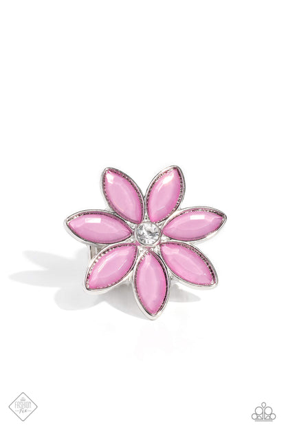 Paparazzi GARDEN My French Purple Ring - Fashion Fix Glimpses of Malibu March 2023 GM-0323 - P4WH-PRXX-210NG