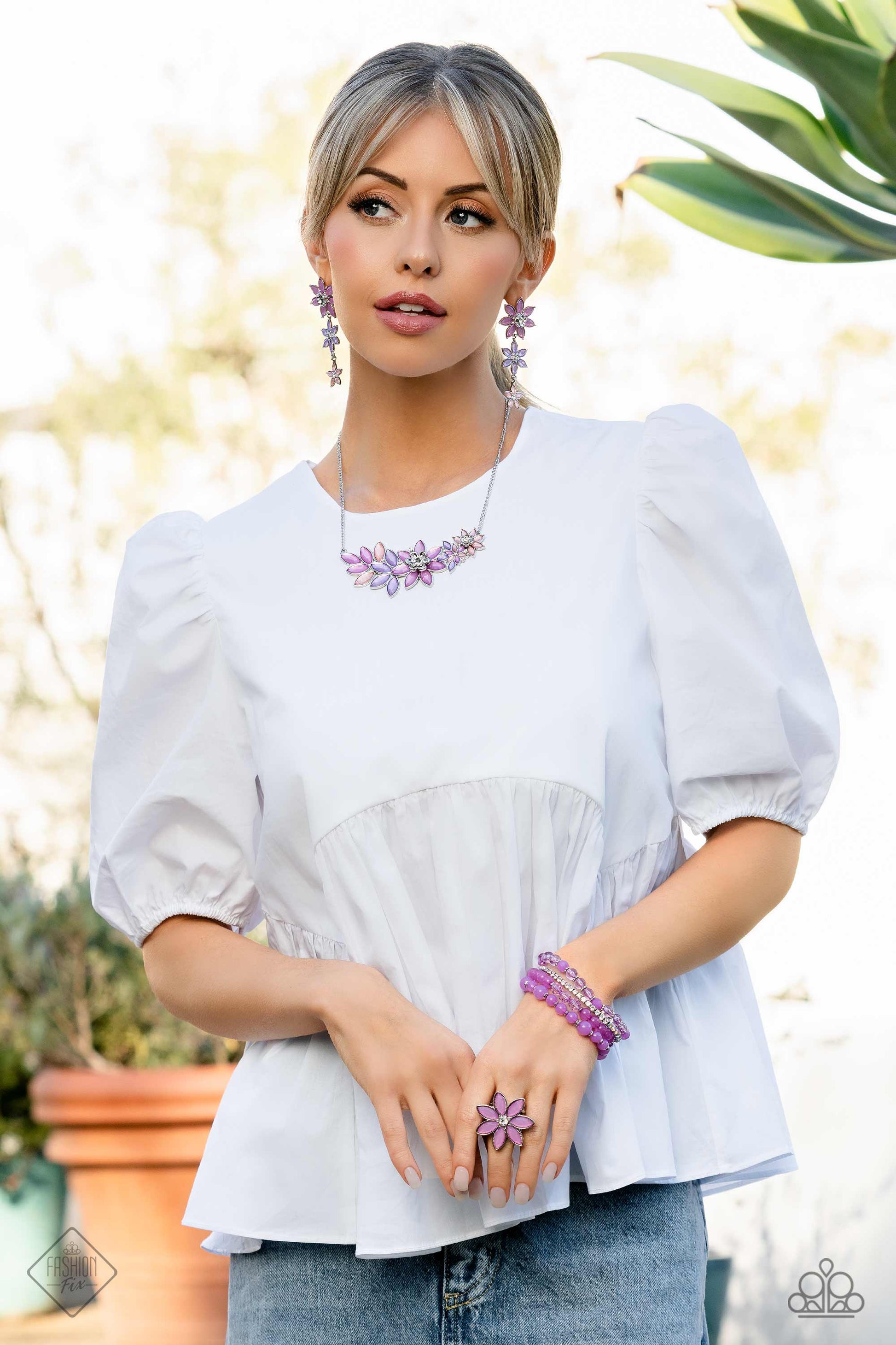 Paparazzi Fashion Fix Glimpses Of Malibu Complete Trend Blend - March 2023 GM-0323