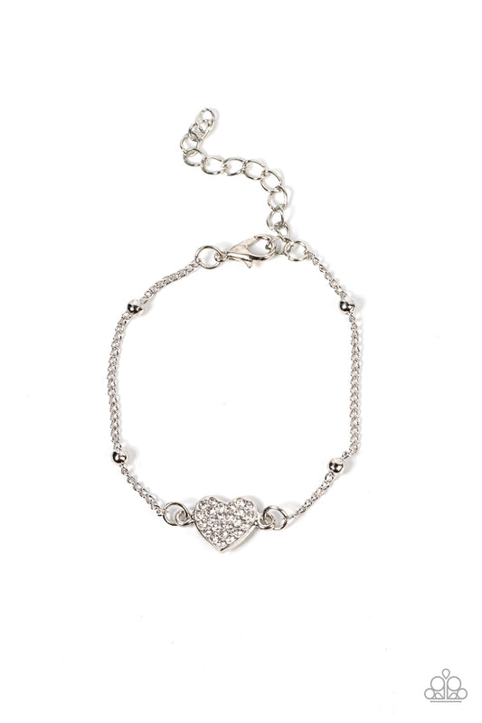 Paparazzi Heartachingly Adorable White Clasp Bracelet - P9WH-WTXX-244XX
