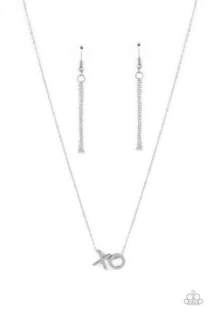 Paparazzi Hugs and Kisses Silver Necklace - P2WD-SVXX-302XX