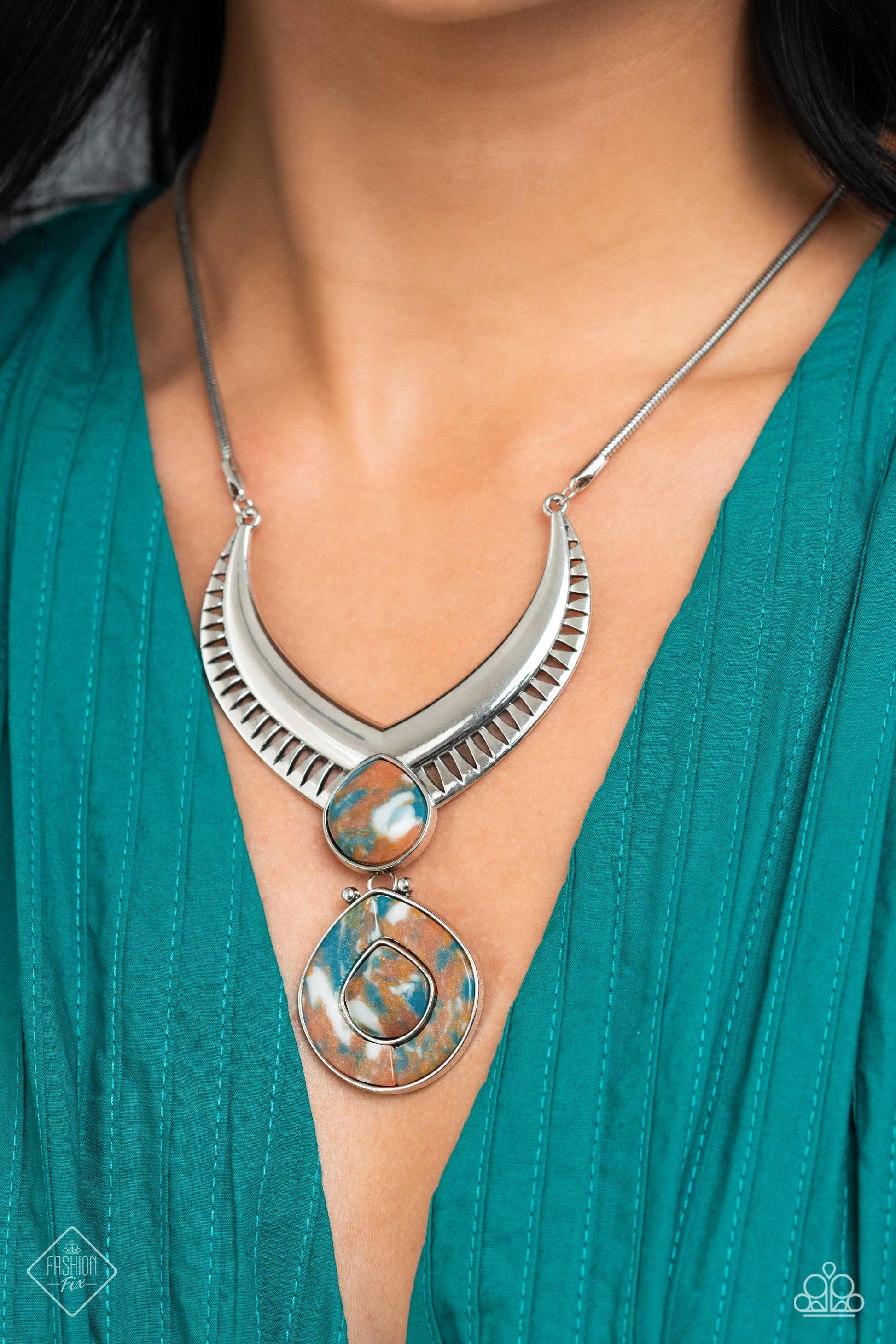 Paparazzi I CLAN See Clearly Now Brown Short Necklace - Fashion Fix Simply Santa Fe March 2023 - P2SE-BNXX-207NS