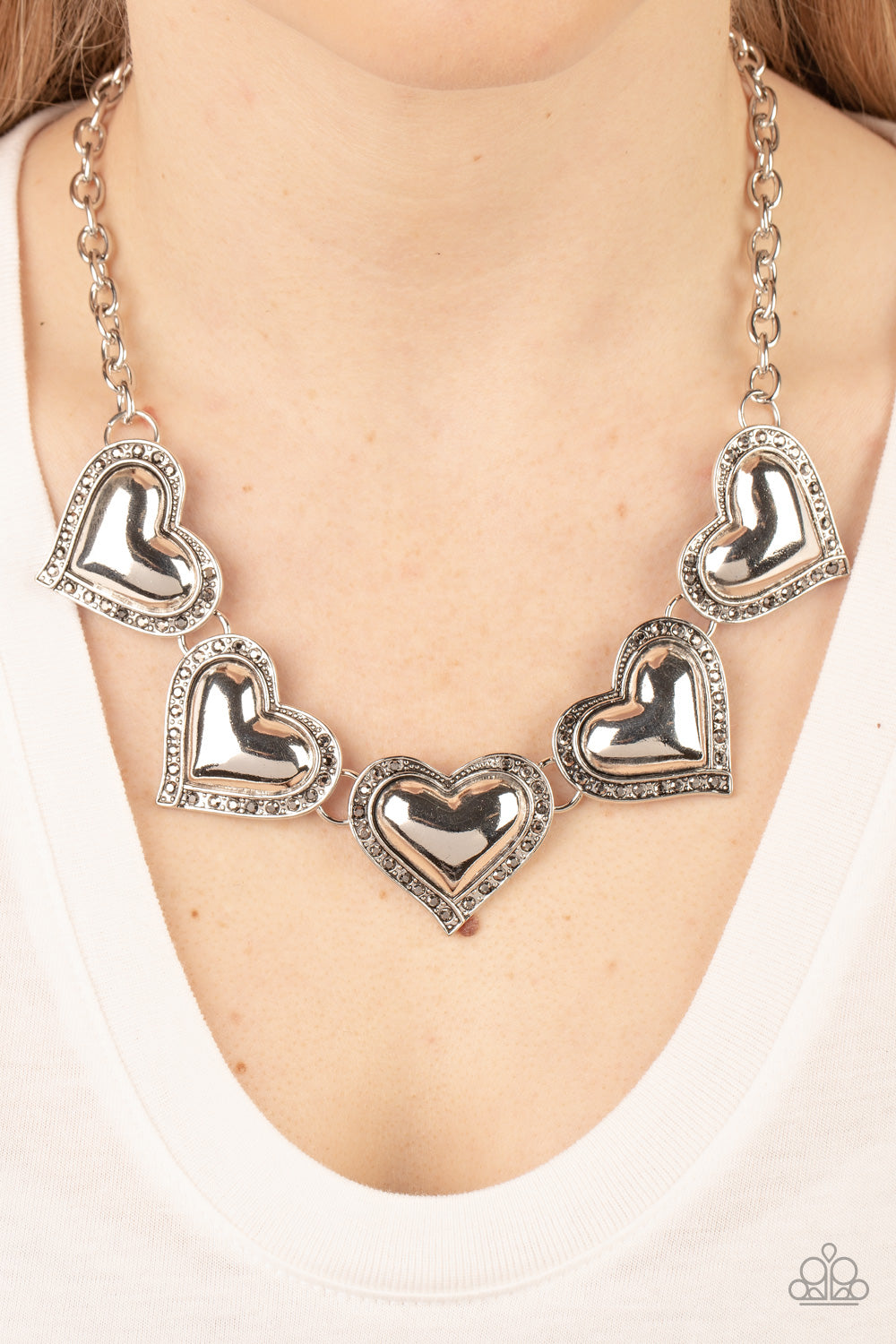 Paparazzi Kindred Hearts Silver Short Necklace - P2WH-SVXX-367XX