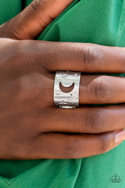 Paparazzi Lunar Levels Silver Ring – Fashion Fix Sunset Sightings August 2022