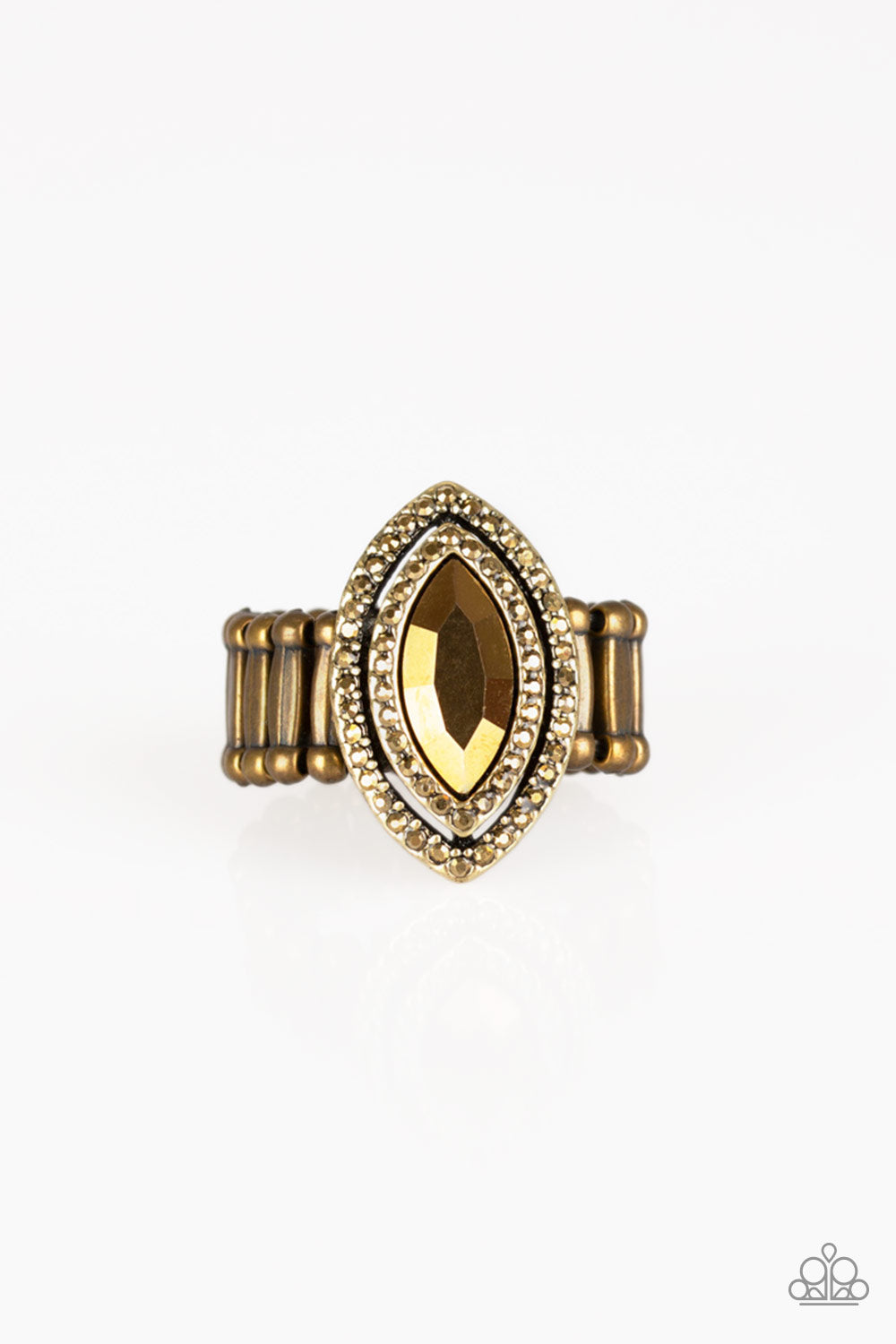 Paparazzi Modern Millionaire Brass Ring - P4RE-BRXX-110XX