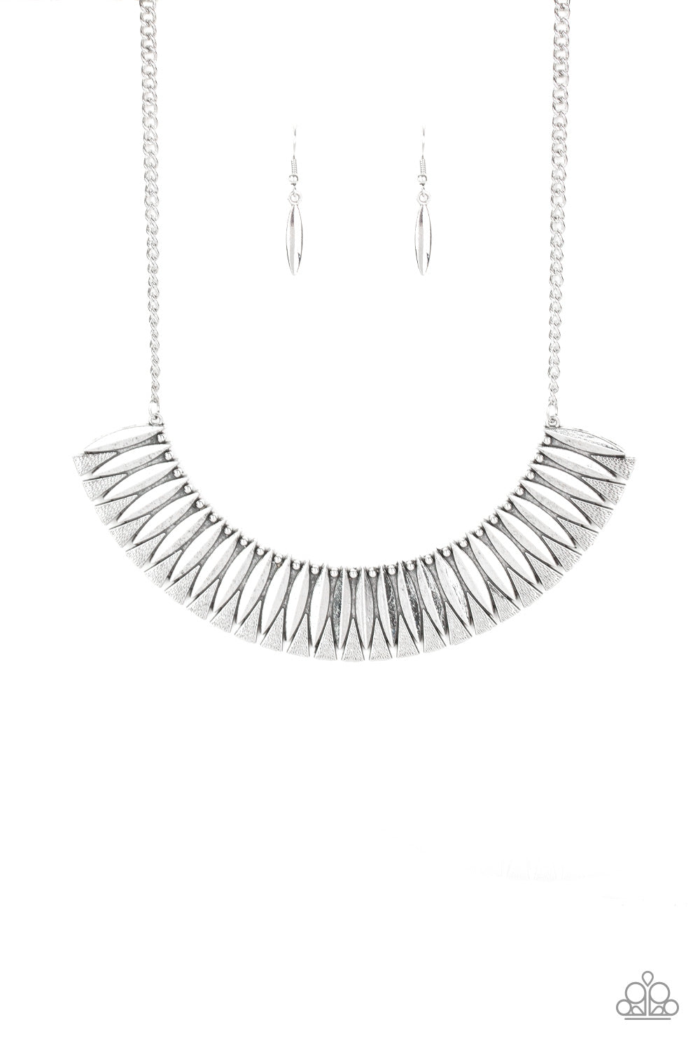 Paparazzi My Main MANE Silver Short Necklace - P2TR-SVXX-134XX