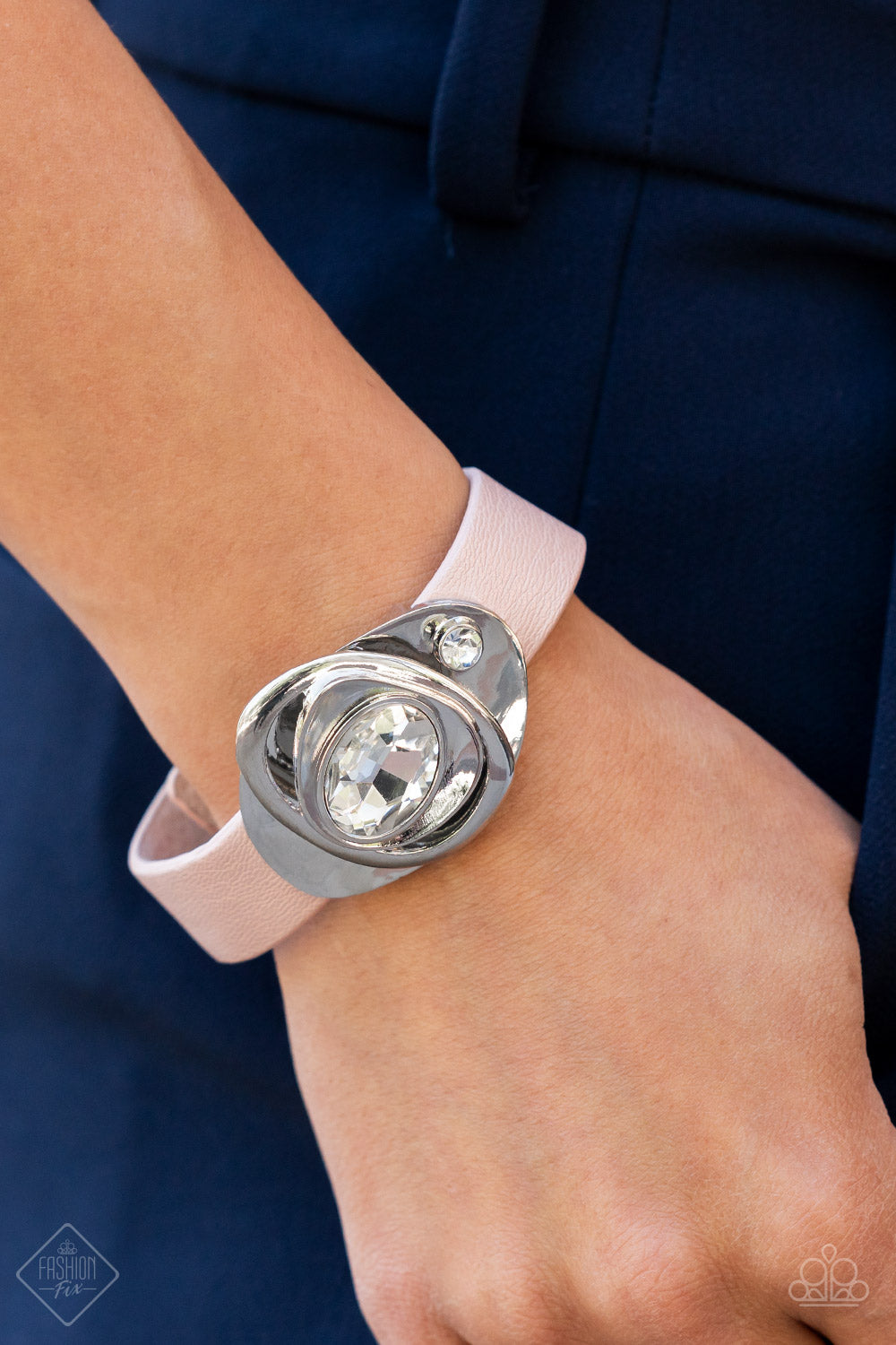 Paparazzi Pasadena Prairies Pink Single Wrap Snap Bracelet – Fashion Fix Glimpses of Malibu August 2022