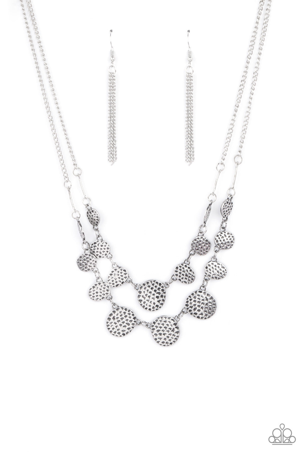 Paparazzi Pebble Me Pretty Silver Short Necklace - P2SE-SVXX-147XX