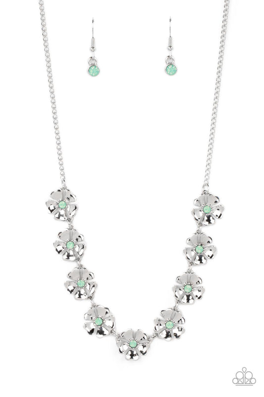 Paparazzi Petunia Palace Green Short Necklace - P2DA-GRXX-103XX