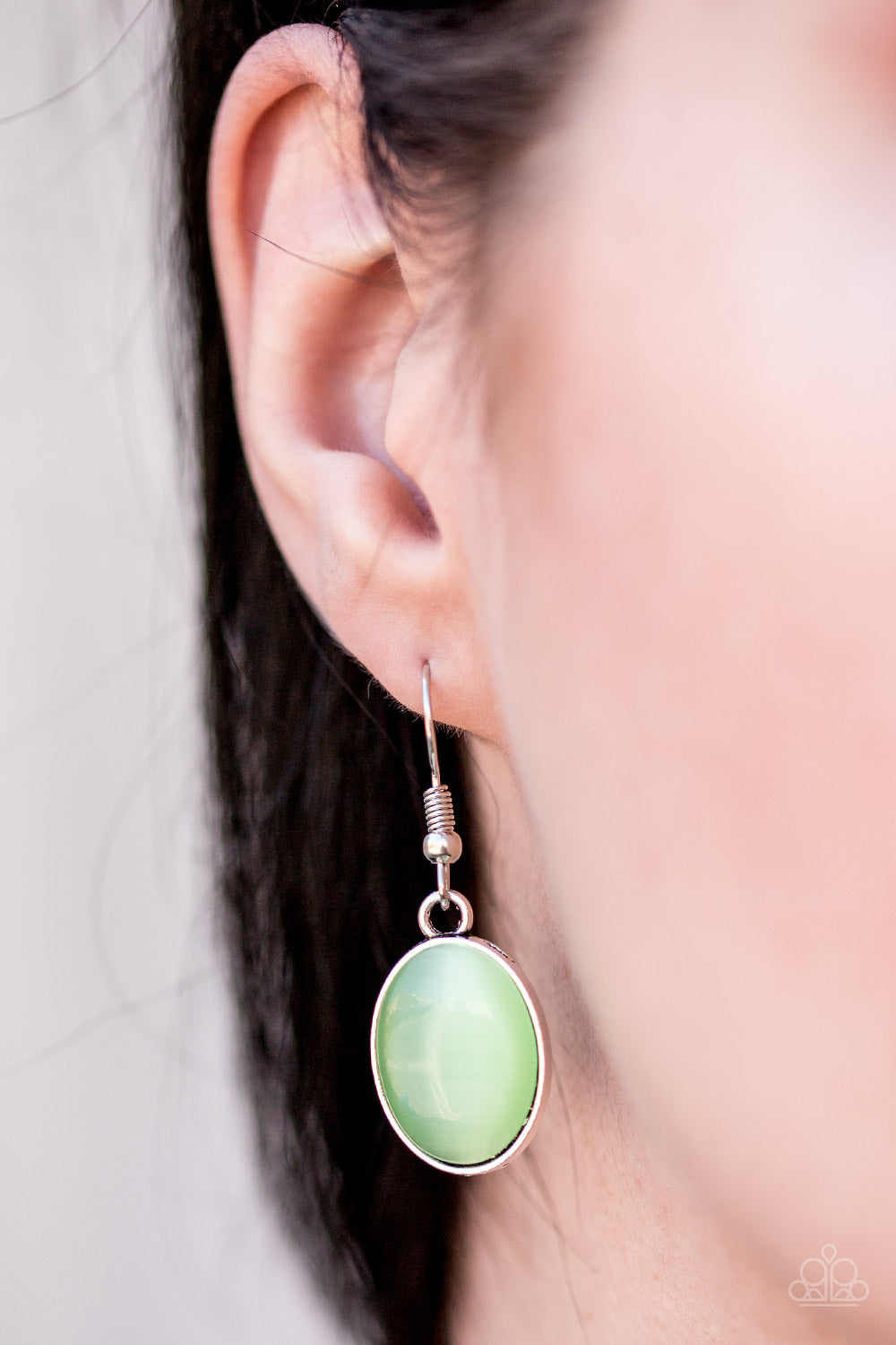 Paparazzi Pool Hoppin Green Fishhook Earrings - P5DA-GRXX-033EU