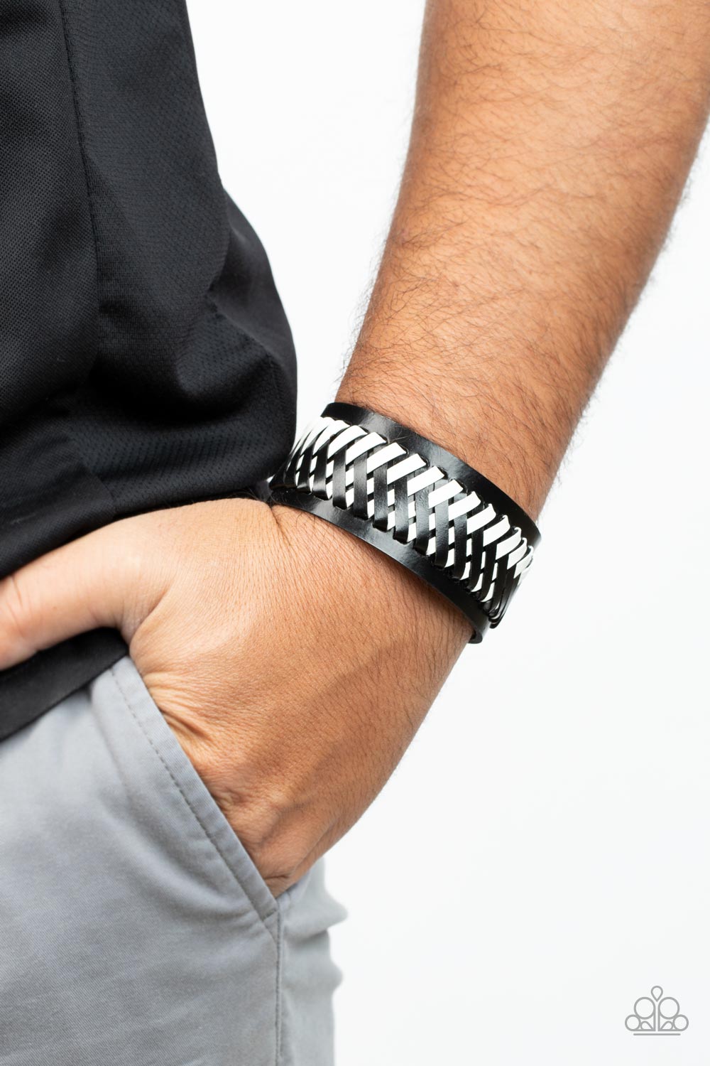 Paparazzi Punk Rocker Road Black Men's Single Wrap Snap Bracelet - P9UR-BKXX-487XX