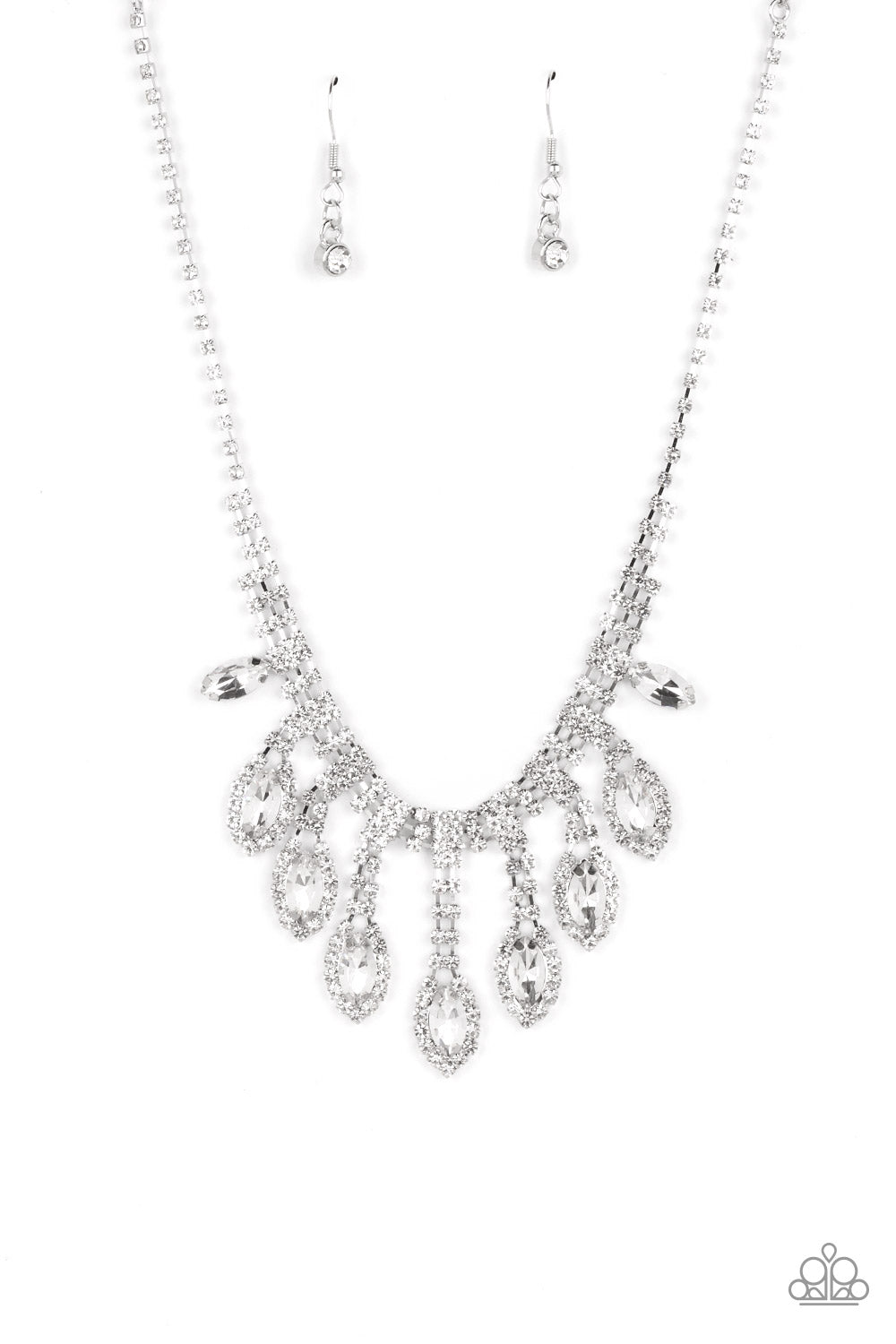 Paparazzi REIGNING Romance White Short Necklace - Life Of The Party Exclusive November 2021 - P2ST-WTXX-125XX