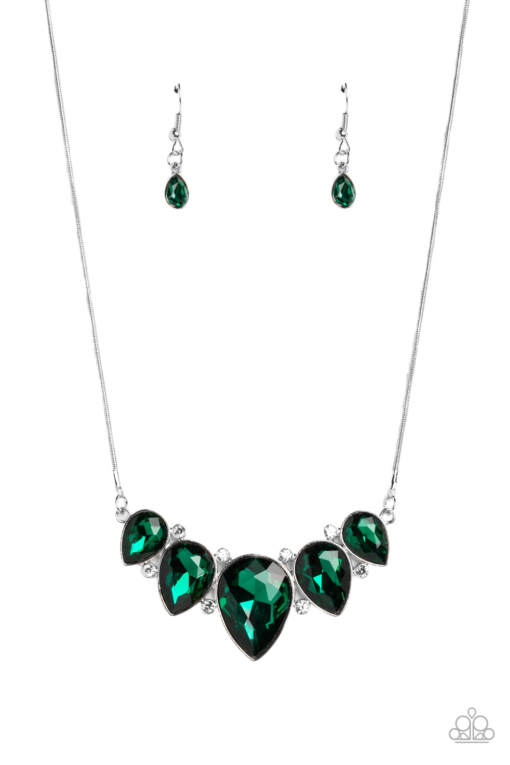 Paparazzi Regally Refined Green Short Necklace - P2RE-GRXX-273XX