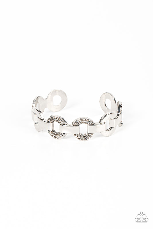 Paparazzi Revolutionary Romantic Silver Cuff Bracelet - P9ED-SVXX-092XX