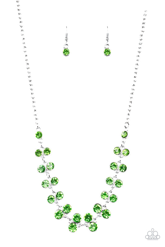 Paparazzi Super Starstruck Green Short Necklace - P2RE-GRXX-184XX