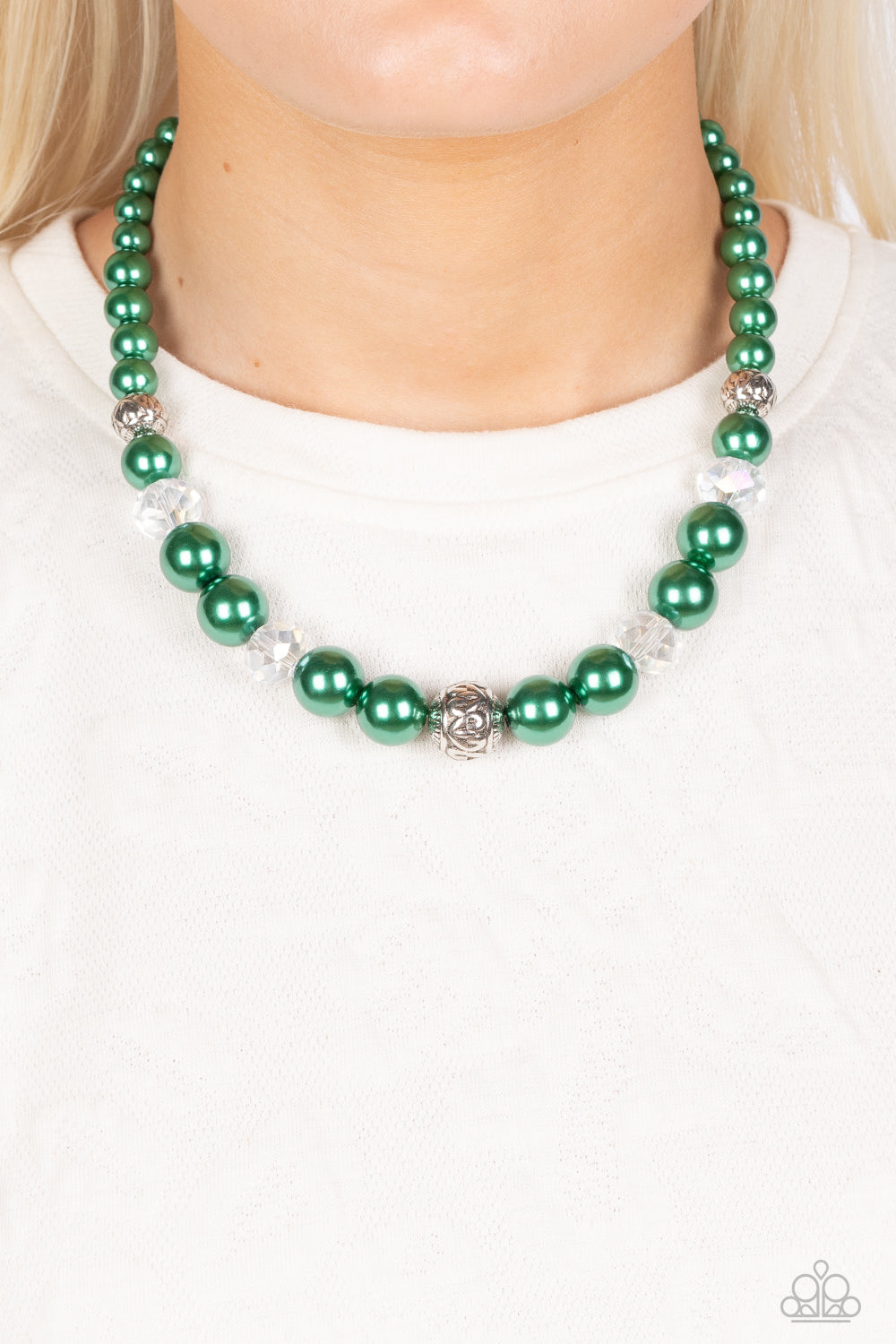 Paparazzi The NOBLE Prize Green Short Necklace - P2RE-GRXX-268HF