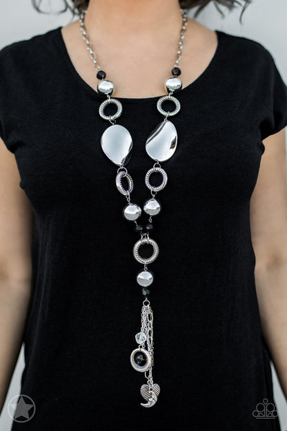 Paparazzi Total Eclipse Of The Heart Blockbuster Necklace