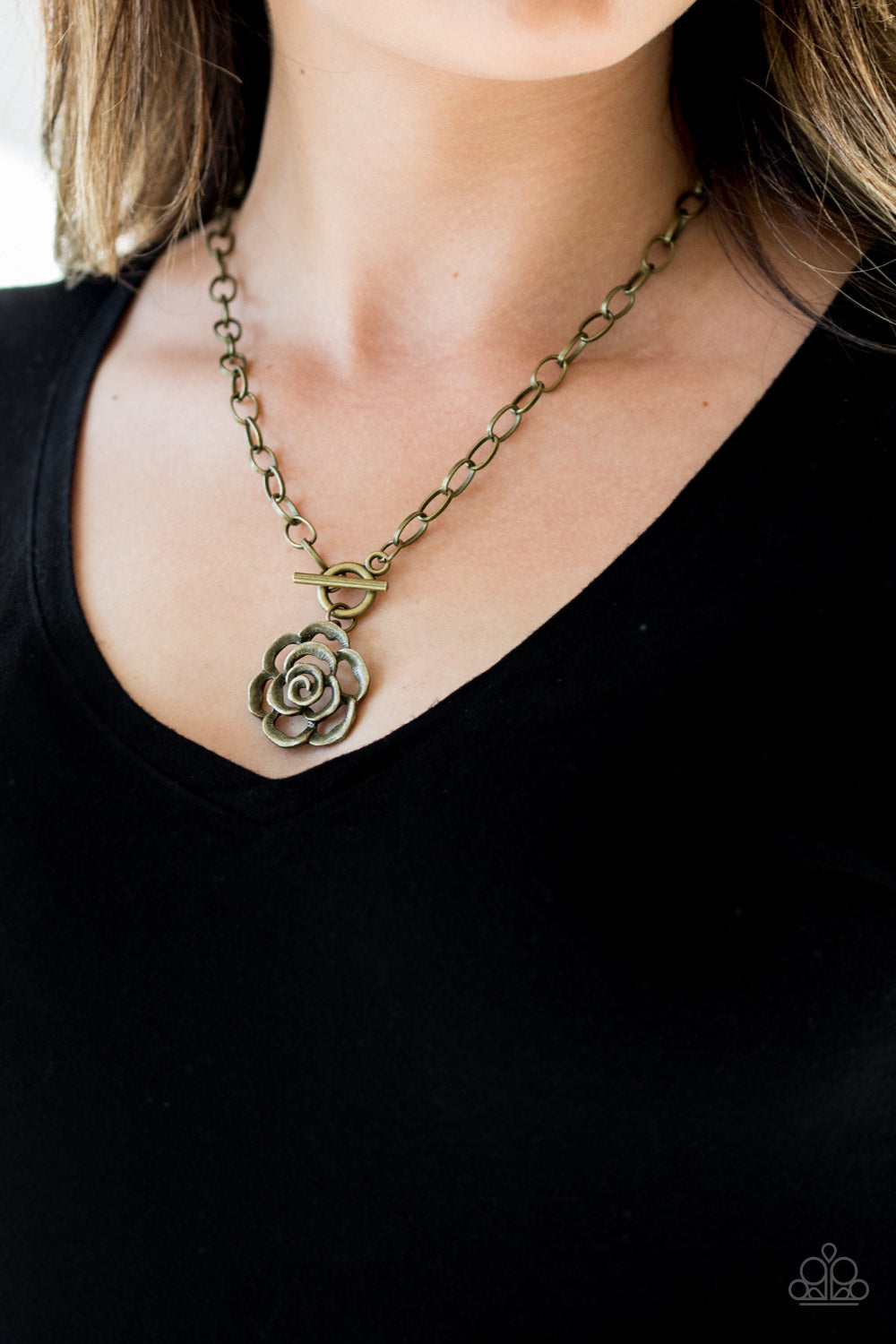 Paparazzi Beautifully In Bloom Brass Short Toggle Necklace