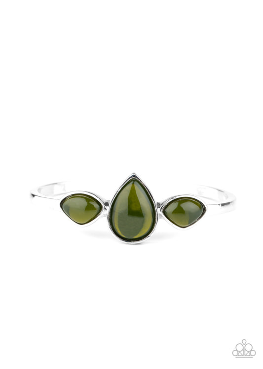 Paparazzi Boho Beach Babe Green Cuff Bracelet - P9WH-GRXX-155XX