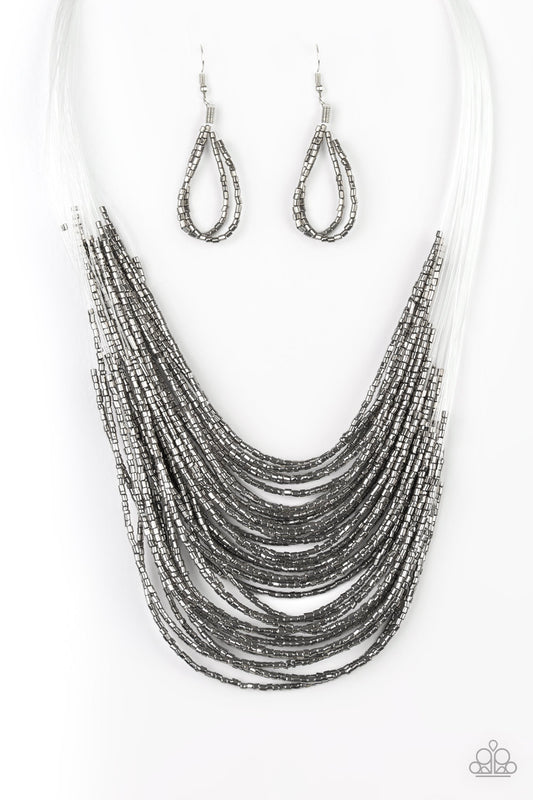 Paparazzi Catwalk Queen Black/Gunmetal Seed Bead Short Necklace