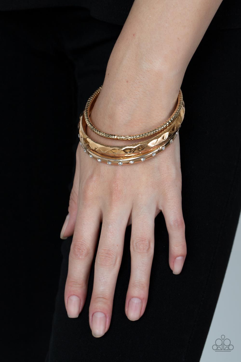 Paparazzi Confidently Curvaceous Gold Bangle Bracelet