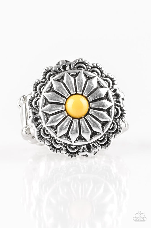 Paparazzi Daringly Daisy Yellow Ring