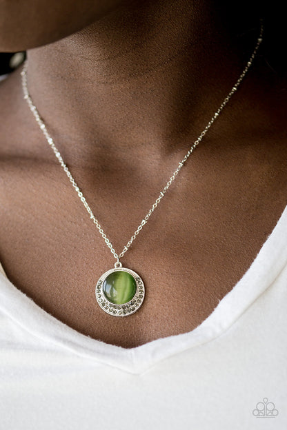 Paparazzi Dream Girl Glow Green Short Necklace