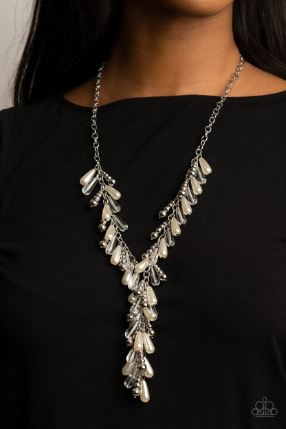Paparazzi Dripping With DIVA-ttitude White Short Necklace - Life Of The Party Exclusive April 2021 - P2ST-WTXX-089XX