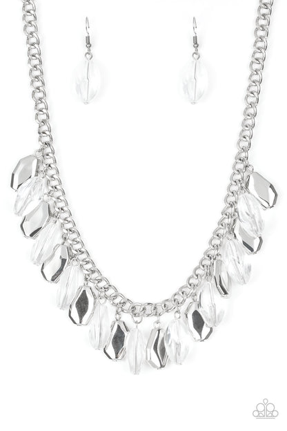 Paparazzi Fringe Fabulous White Short Necklace