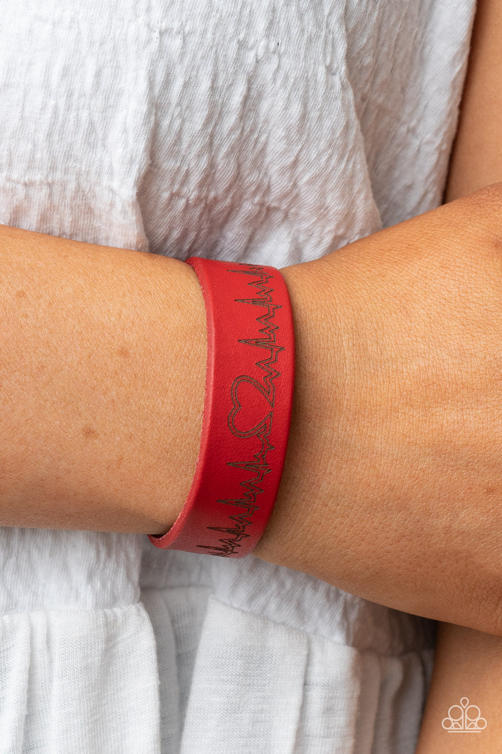 Paparazzi Haute Heartbeat Red Single Wrap Snap Bracelet - P9UR-RDXX-145XX