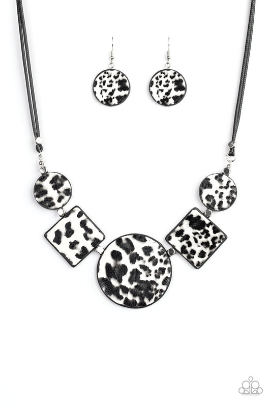 Paparazzi Here Kitty Kitty White Short Necklace