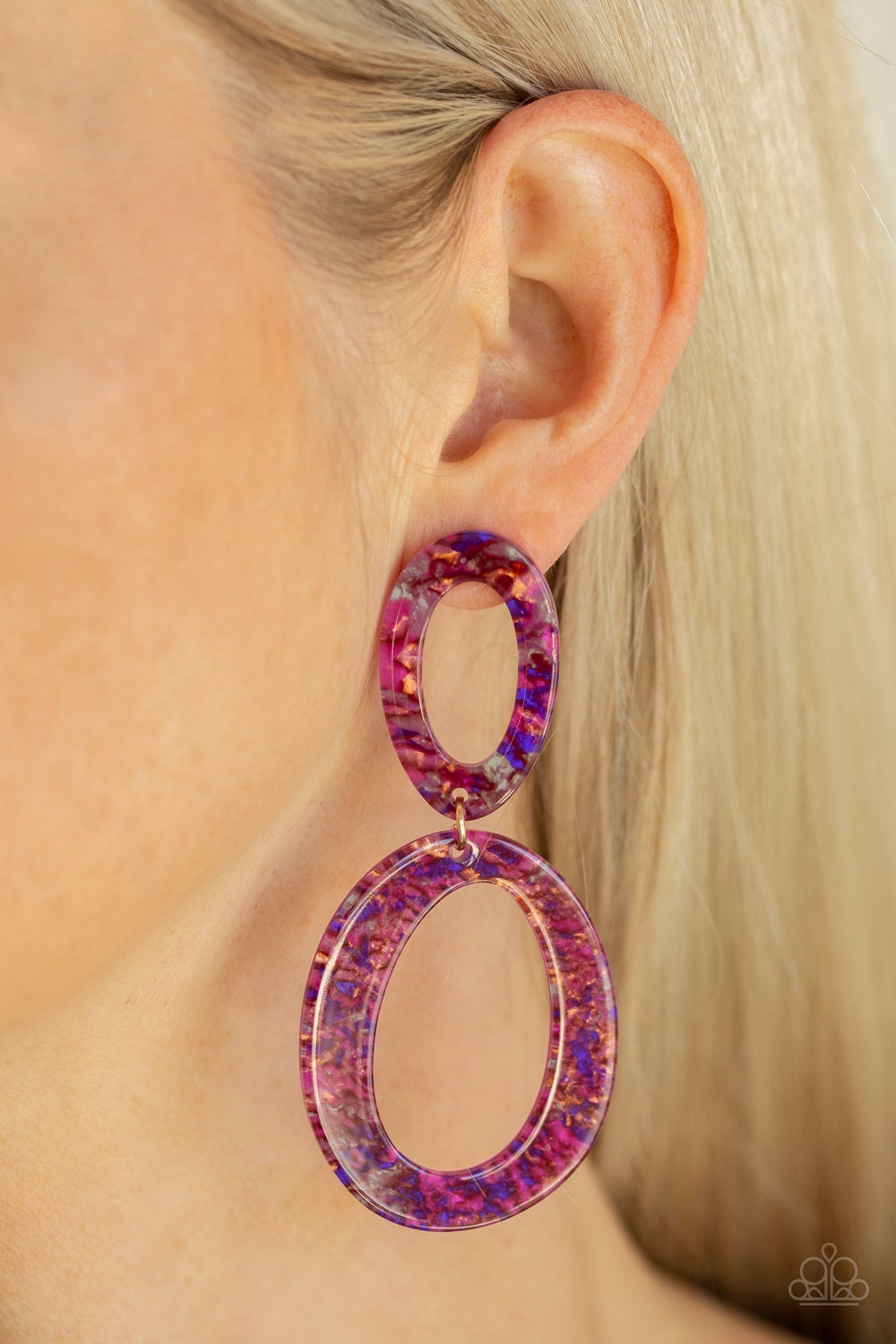 Paparazzi Hey, Haute Rod Pink Post Earrings