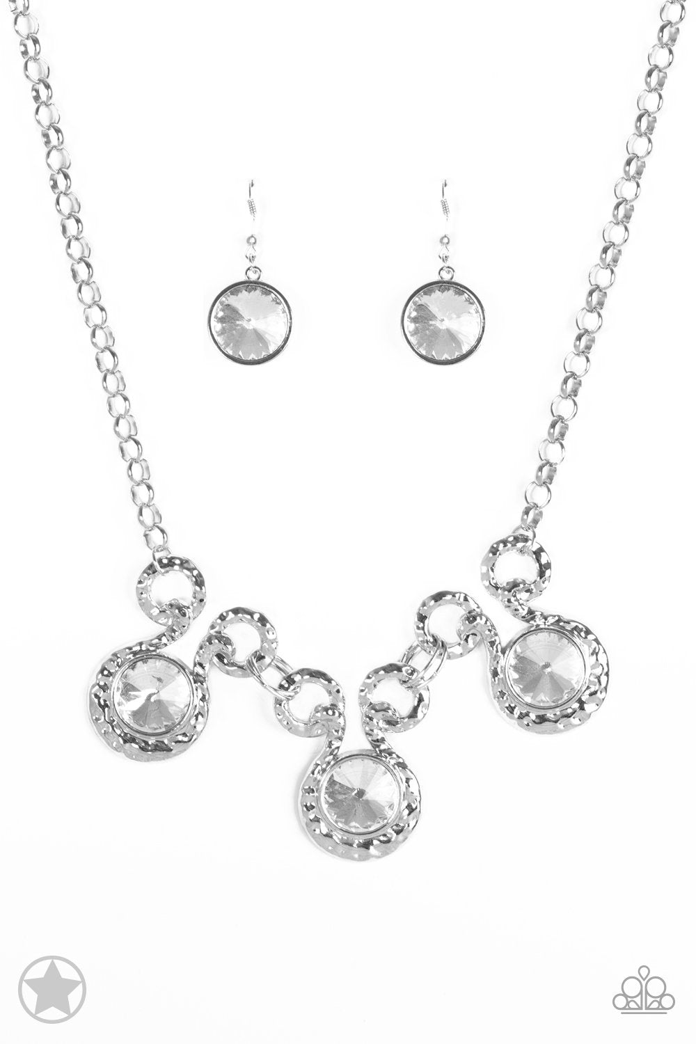 Paparazzi Hypnotized Silver Short Blockbuster Necklace