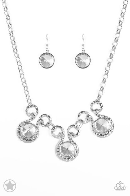 Paparazzi Hypnotized Silver Short Blockbuster Necklace