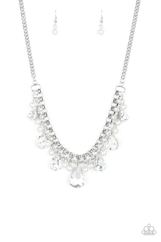 Paparazzi Knockout Queen White Short Necklace