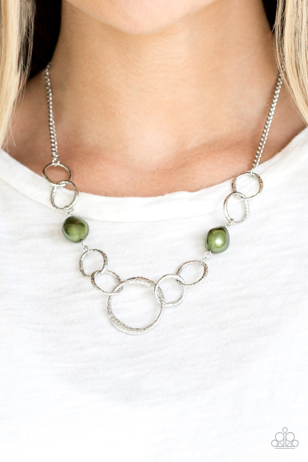 Paparazzi Lead Role Green Short Necklace