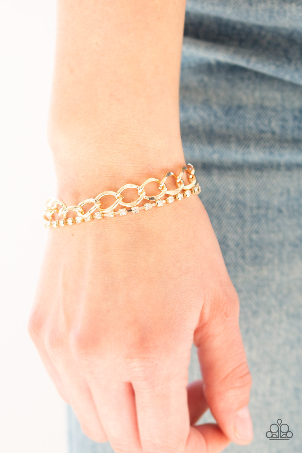 Paparazzi Material Girl Gold Clasp Bracelet