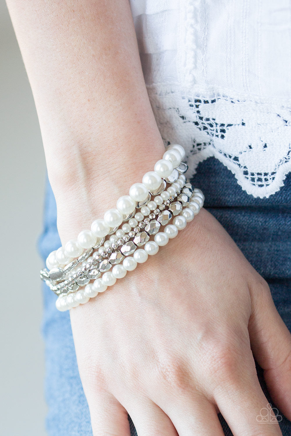 Paparazzi Metro Mix Up White Stretch Bracelet