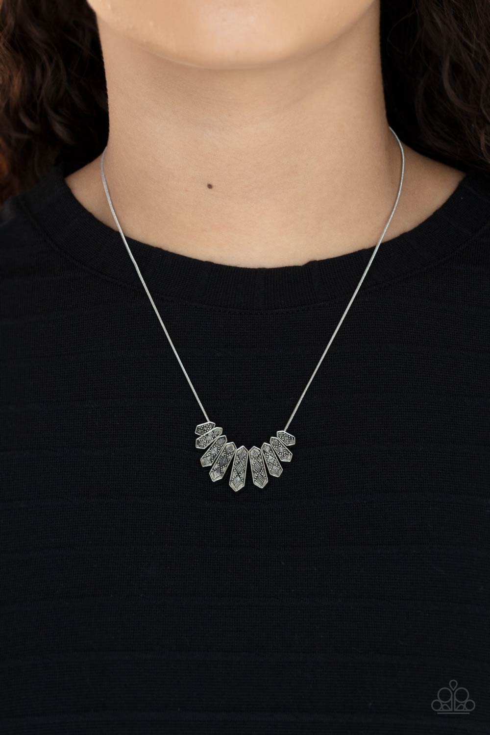 Paparazzi Monumental March Silver Short Necklace
