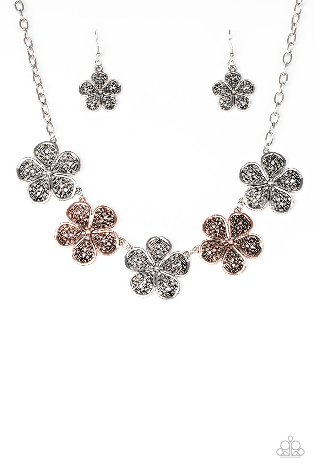 Paparazzi No Common Daisy Multi Short Necklace