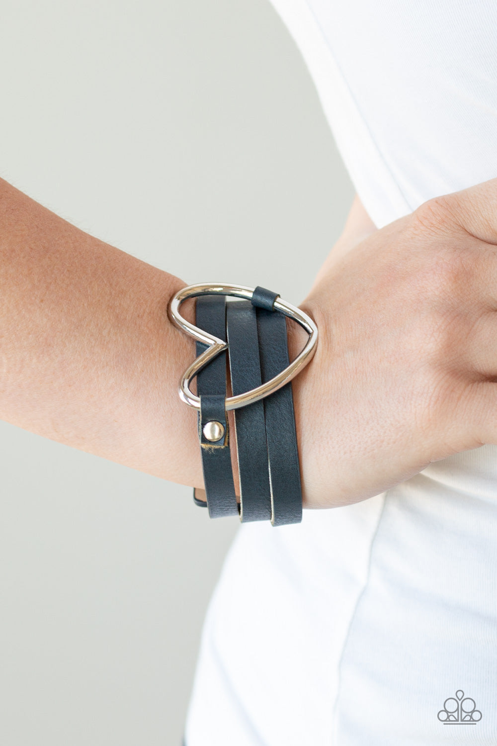 Paparazzi One Love, One Heart Blue Single Wrap Snap Bracelet