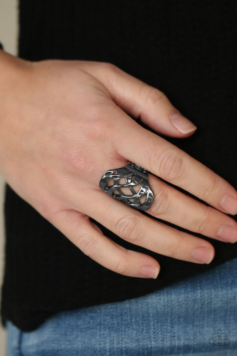 Paparazzi Open Fire Black Ring