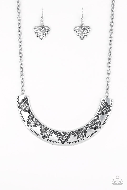 Paparazzi Persian Pharaoh Silver Short Necklace - P2TR-SVXX-114XX