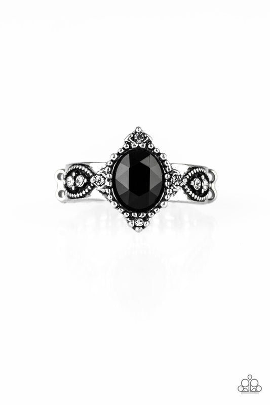 Paparazzi Pricelessly Princess Black Ring