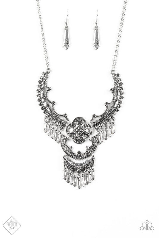 Paparazzi Rogue Vogue Silver Short Necklace - Fashion Fix Sunset Sightings June 2019