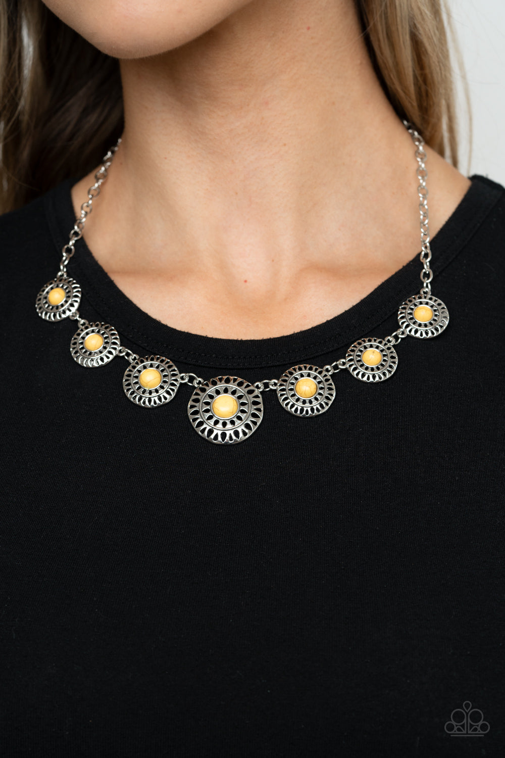 Yellow hot sale paparazzi necklace