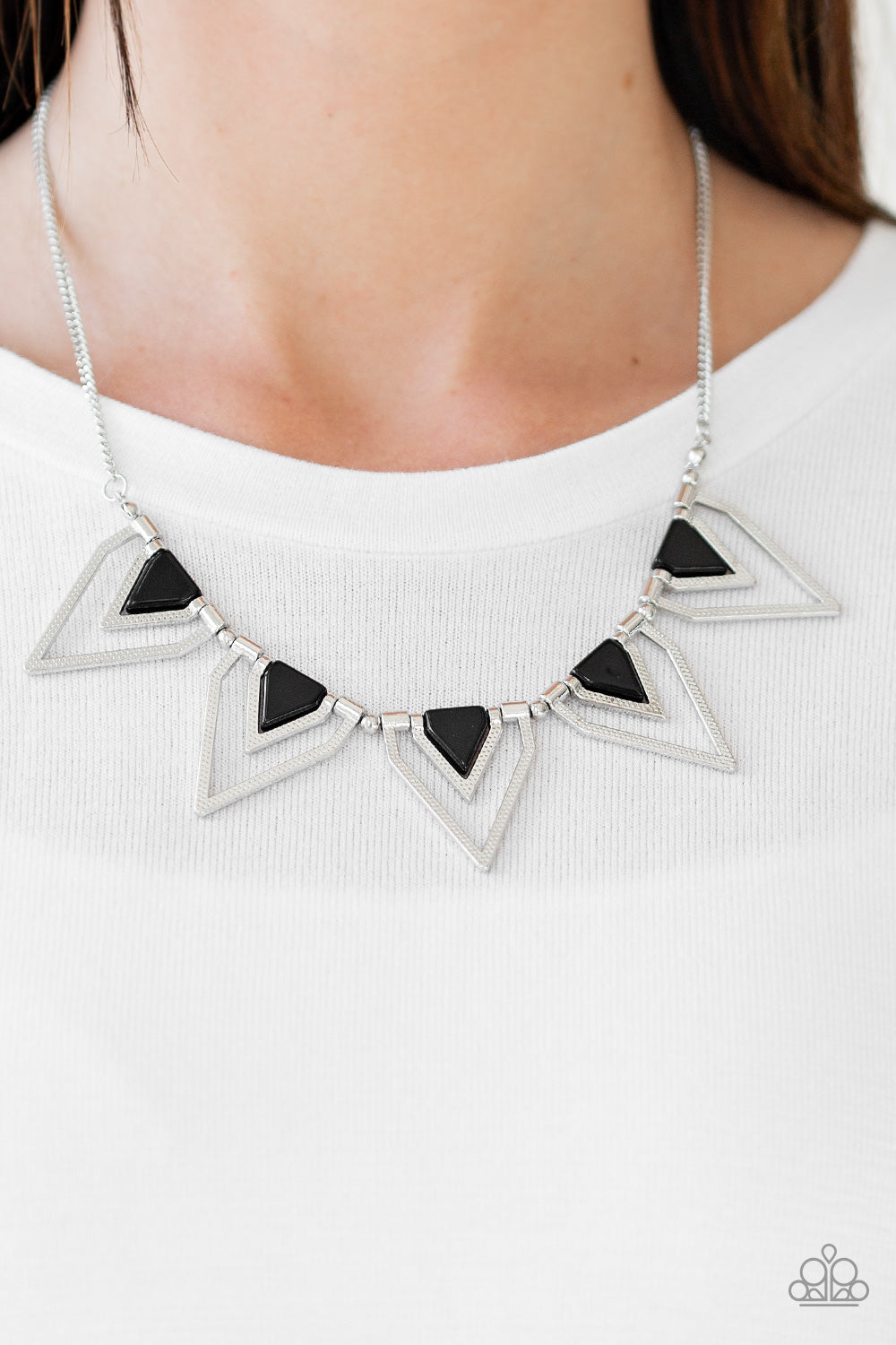 Paparazzi The Pack Leader Black Short Necklace