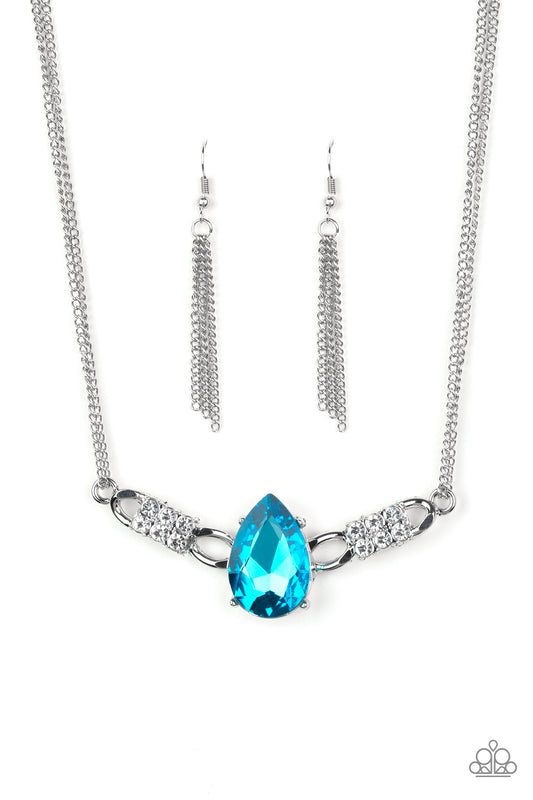 Paparazzi Way To Make An Entrance Blue Short Necklace